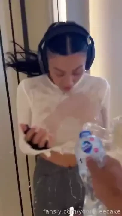 More water yoonaleecake fyp tits flash 