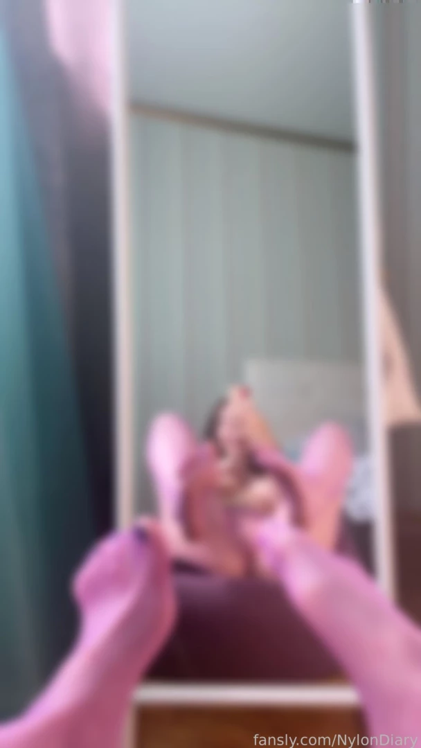 What did you notice at first pantyhose nylons nylonfeet fyp boobs 