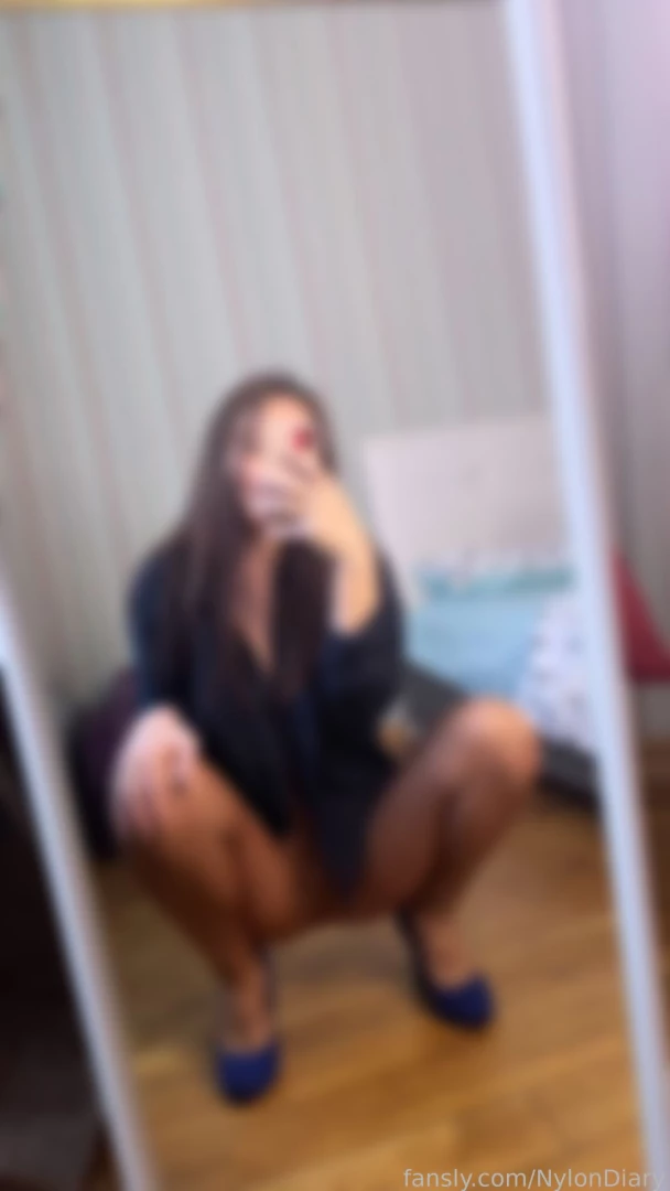 1 or 2 nylons pantyhose tights fyp selfie mirror lingerie heels fetish 