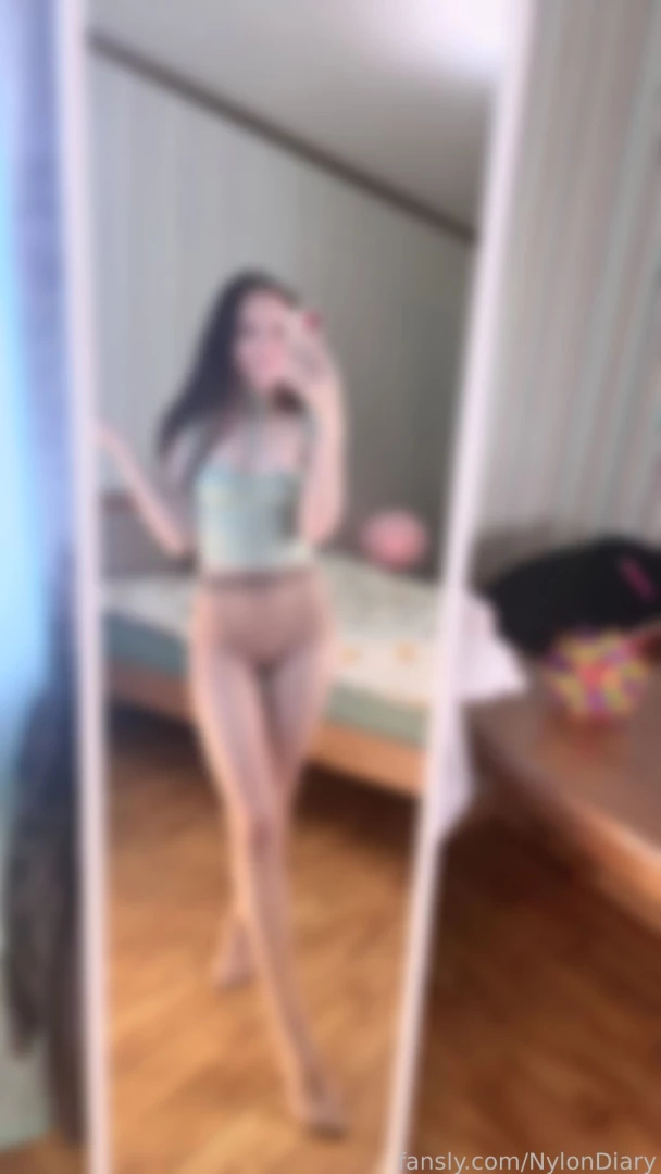 Horny morning pantyhose nylons fyp fetish nylon legs selfie brunette 