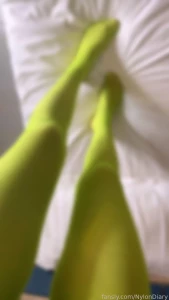 Double green pantyhose fyp tights nylons cameltoe fishnets ass legs