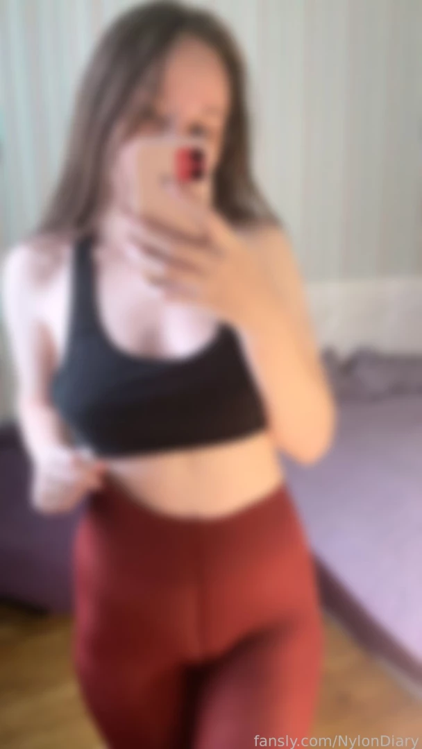 Catch me in bardo tights pantyhose tights boobs nylons brunette legs 