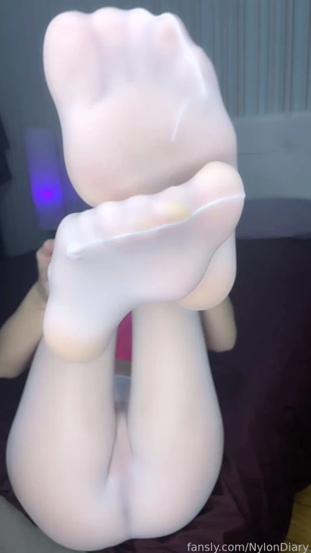 Awww that seamless nylon feeling pantyhose fyp nylon nylons tights ass 