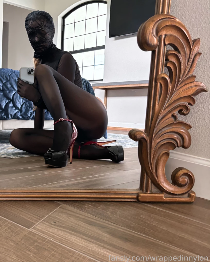 My afternoon creating sets and taking selfies to see how things part 5 