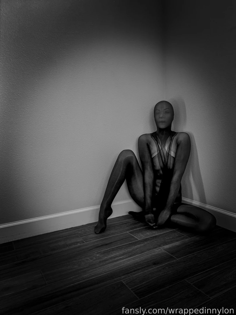 Encasement pantyhose nylons blackandwhite hosiery part 3 