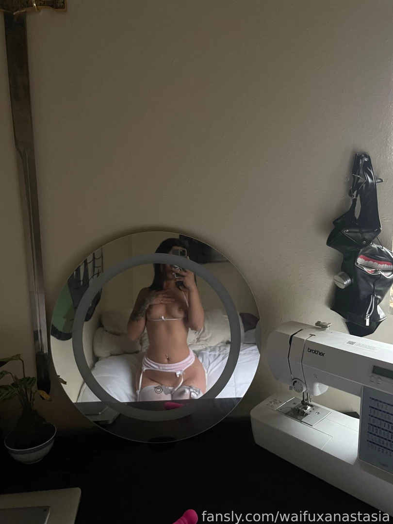 Fresh out of the shower asian waifu uwu kawaii cute curvy natural tits 