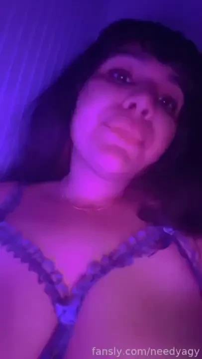 Dumb drooly girl drool bbw mommy fyp brunette spit cute plussize 