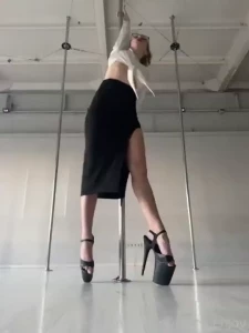 Do you like poledance it s my hobby fyp thin natural hobby fitness