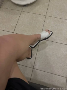 Relaxing at the spa fyp relax body sexy foot natural erotic spa toes