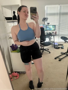 Some booty appreciation about to work it out actually hehe squats on