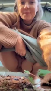 Outside and i needed to go i hope no one saw me pee piss peeing