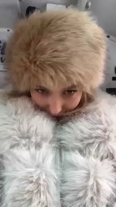 Helicopter fyp ass pussy tattooed horny legs feet blonde hotgirl 