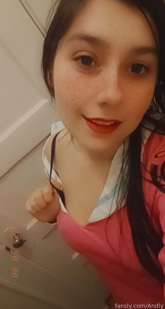 Full miu iruma cosplay set i didn t use the wig for this one but the part 6 