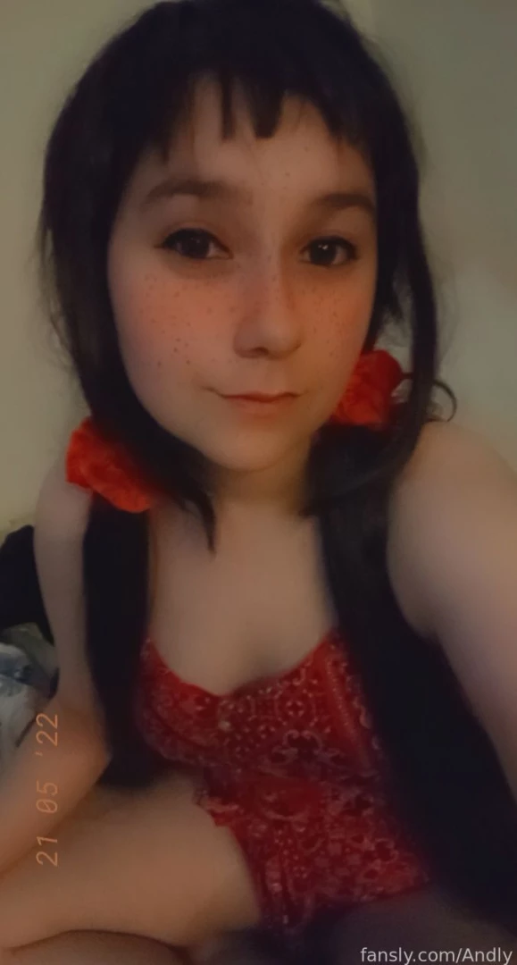 Small set that includes some titty pics and lots of smiles part 9 