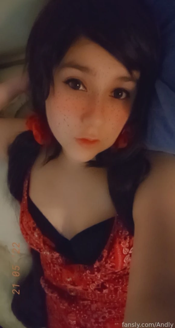 Small set that includes some titty pics and lots of smiles part 2 