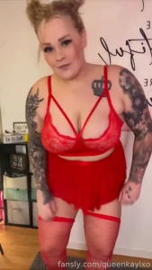 Do these red thigh highs make me look cute or what fyp milf butt boobs