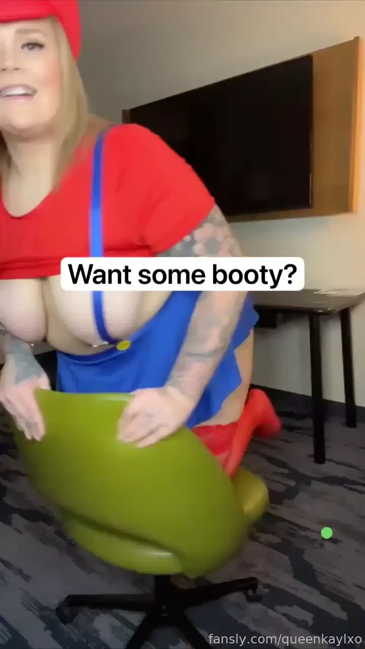 Ass or tits comment below fyp milf butt boobs blonde bigboobs ass tits 