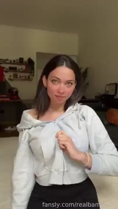 Surprise fyp nsfwtiktok tiktok young cute bigtits gymgirl italian usa 