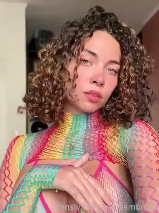 Horny here wanna sext sexting italiana young bigboobs squirt pee uk 