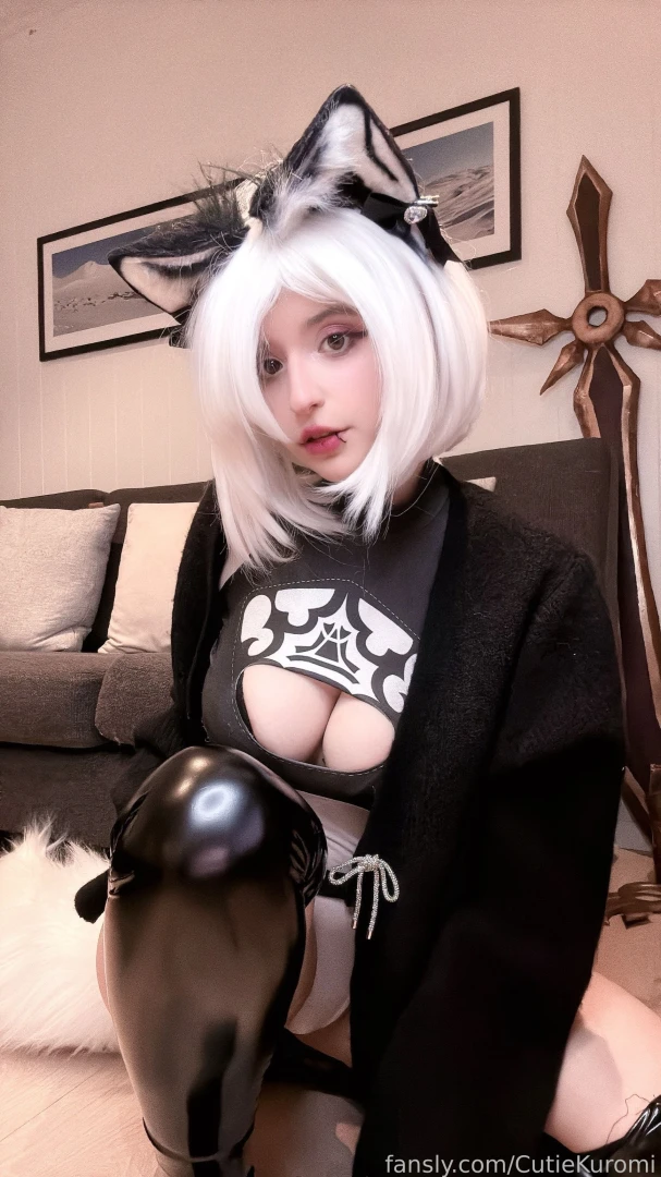 Do you like 2b petplay submissive ass boobs sexy cosplay thicc tattoos 