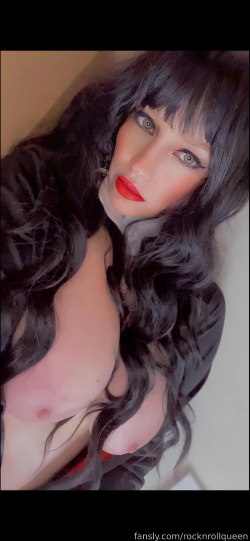 Vampirella inspired fyp 