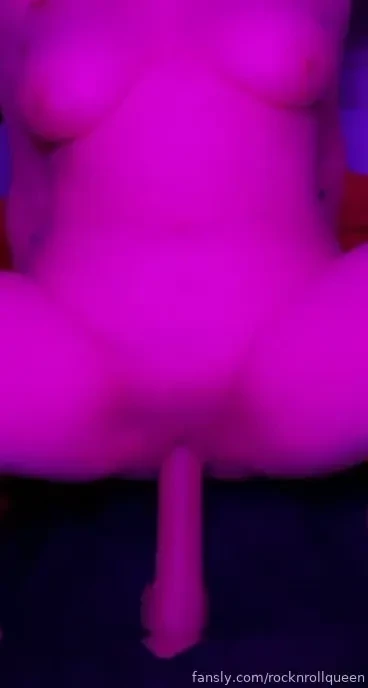 Here s some fun new vids for my subscribers this photo set is unlocked part 4 