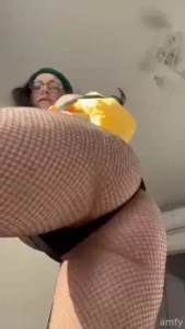 Oh we re almost done i can go on like this forever 3 cosplay thighs