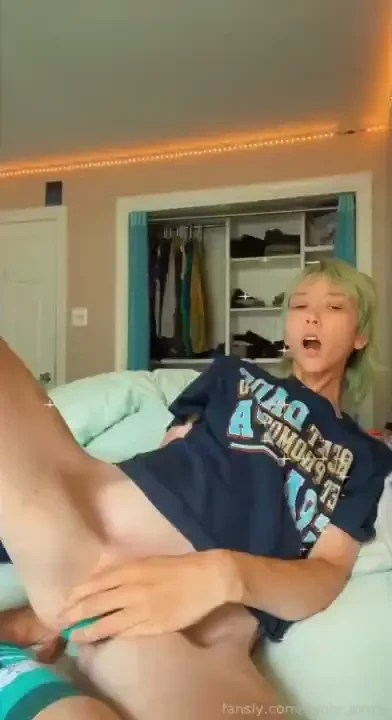 Using one of my favorite toys absolutely love this thing wish it was part 1 