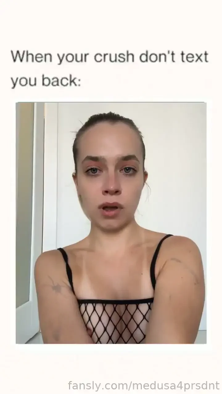 Feeling all kinds of lonely who wants to give me a little attention 