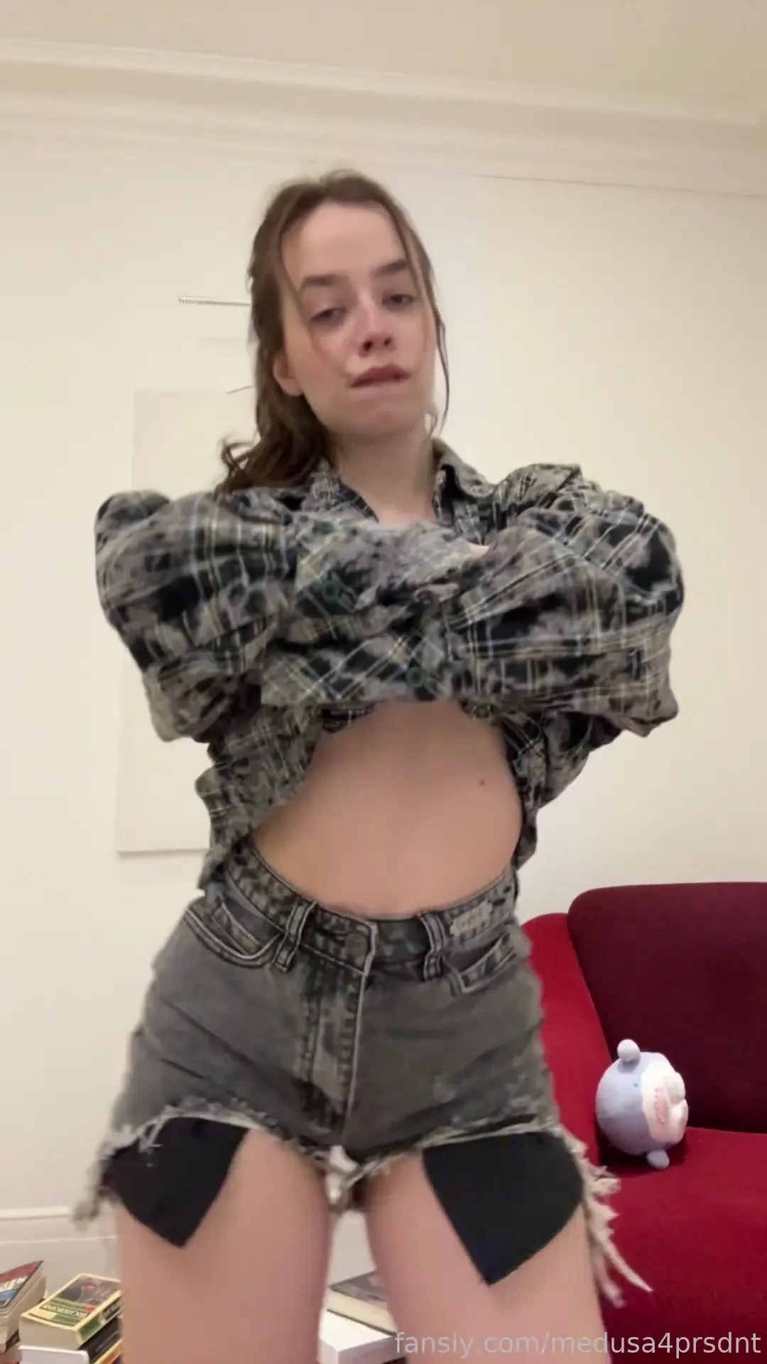 Do you prefer skinny girls like me fyp cuteface ass bigass petitegirl 