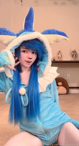 Vaporeon n00dz kinda wish this site had an option to add music to