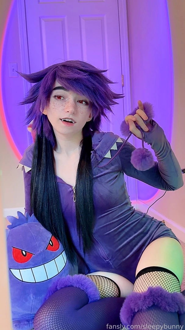 Gengar so happy to be matching with one of my fav plushies part 12 