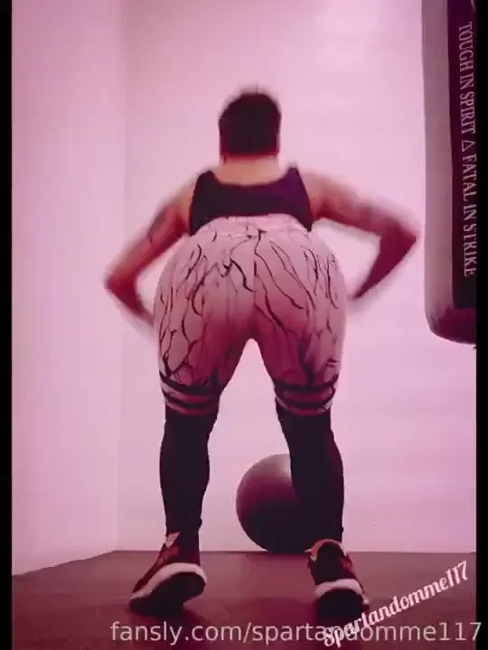 Jiggle watch my ass when i finish burnout after leg day lol pawg 