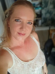 Hey honey i know it s monday but can i please pretty please be your