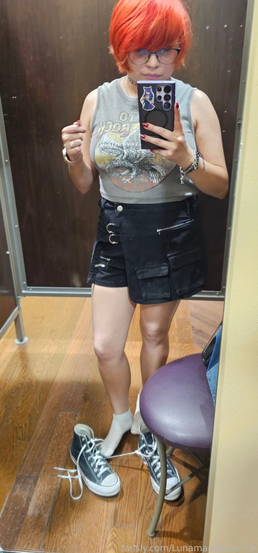 Just a little bit of fun in the changing room what do you think thick part 5 