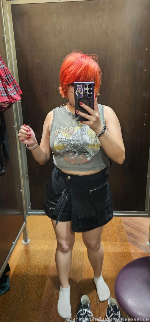 Just a little bit of fun in the changing room what do you think thick 