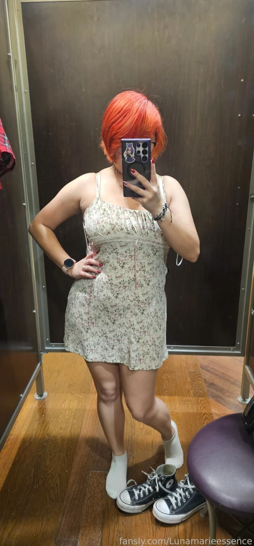 Just a little bit of fun in the changing room what do you think thick part 2 