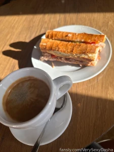 Guess which country i came to