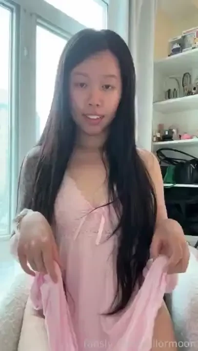 Good morning do you guys wanna see my pussy one last time before i 