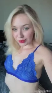 Give me a good spanking juliemiss fyp foryou hot cute amateur