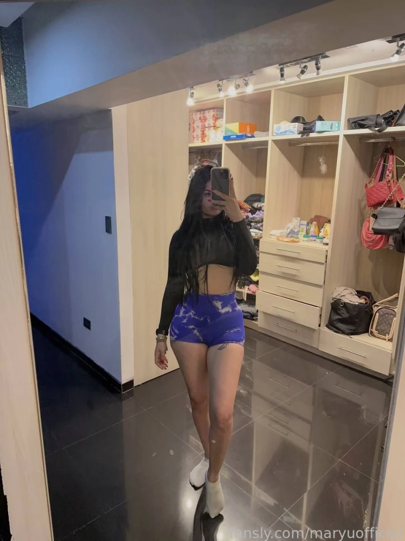 Send me a message tell me what makes that cock of yours rock hard i m part 3 