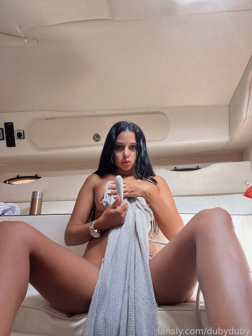 Send me some advice daddy i ll send you something very rich by dm i m 