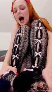 How many bows would it take to win your heart cute ginger feet tights