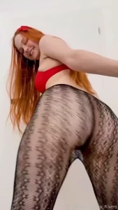 Do i move better than your imagination fyp twerk dance pantyhose