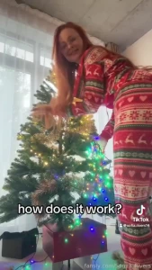 Untangling lights is easy when you re not distracted by my view twerk