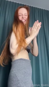 Just a little wink to brighten your day fitgirl ginger shavedpussy