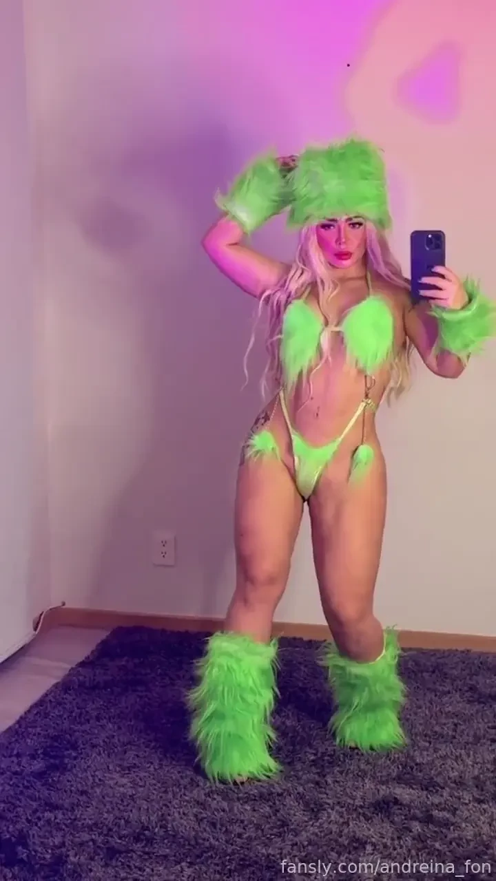 Today is the last day of the year and i have gifts go to dm gift 