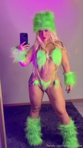 This year i come loaded with surprises fyp pornografy sexy woman