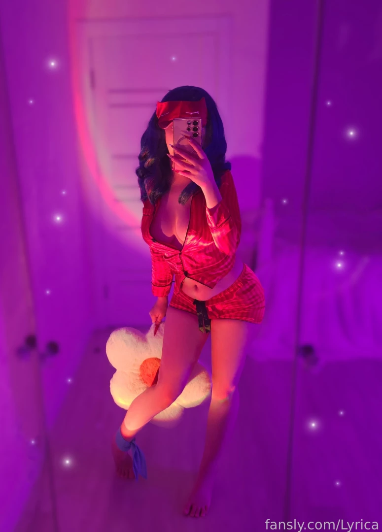 Hi i m mita i was thinking a lot about this cosplay but after i played 