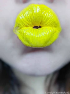 You re lookin awful cute watchin my lips sugar all shiny and yellow part 1